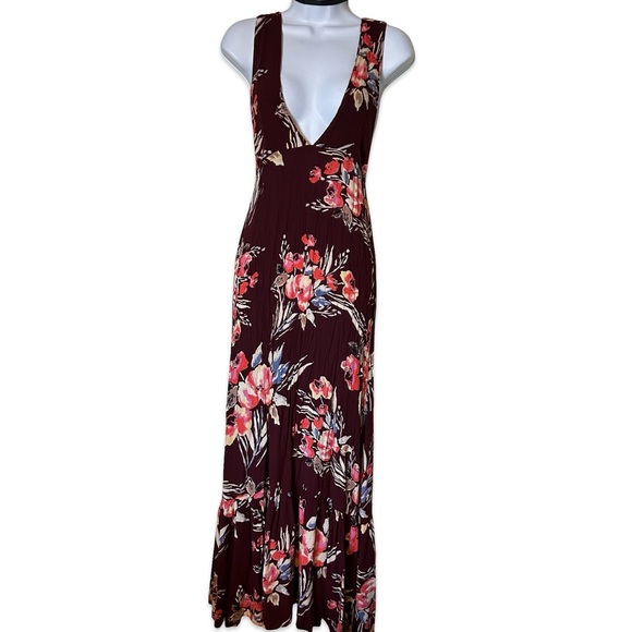 Billabong Dresses & Skirts - Billabong Floral Sleeveless Maxi Dress